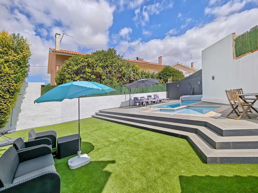 House in Carcavelos e Parede, Lisbon, Portugal 5 - 19035814
