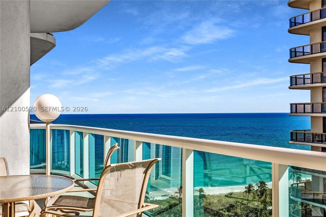Condo in Bal Harbour, Florida, United States 1 - 19035667