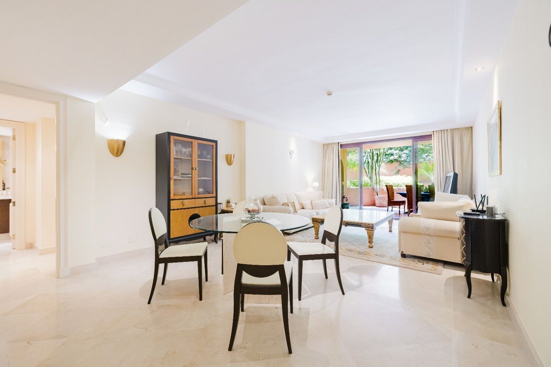Wohnung in Estepona, Andalusien, Spanien 5 - 19035685