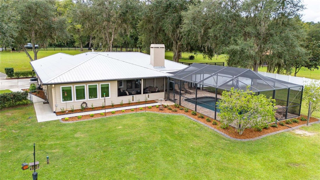 Maison à Dade City, Floride, États-Unis 4 - 19035924