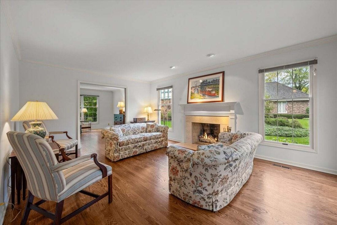 House in Lake Bluff, Illinois, United States 5 - 19036083