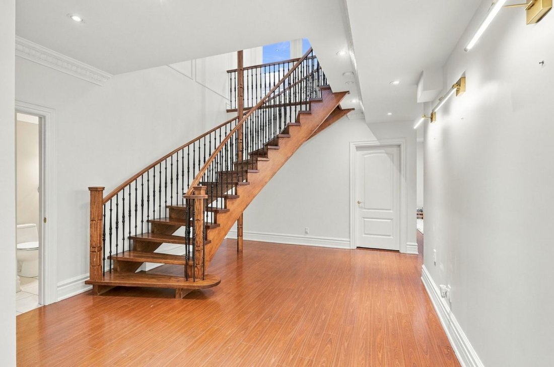 Haus in Markham, Ontario, Kanada 4 - 19035756