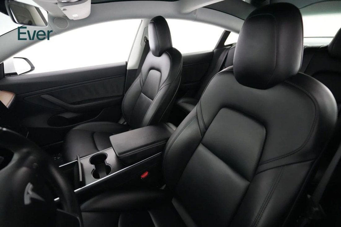 Sedan in San Francisco, CA, United States 4 - 19035983
