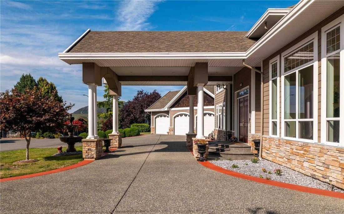 House in Duncan, British Columbia, Canada 2 - 19035755