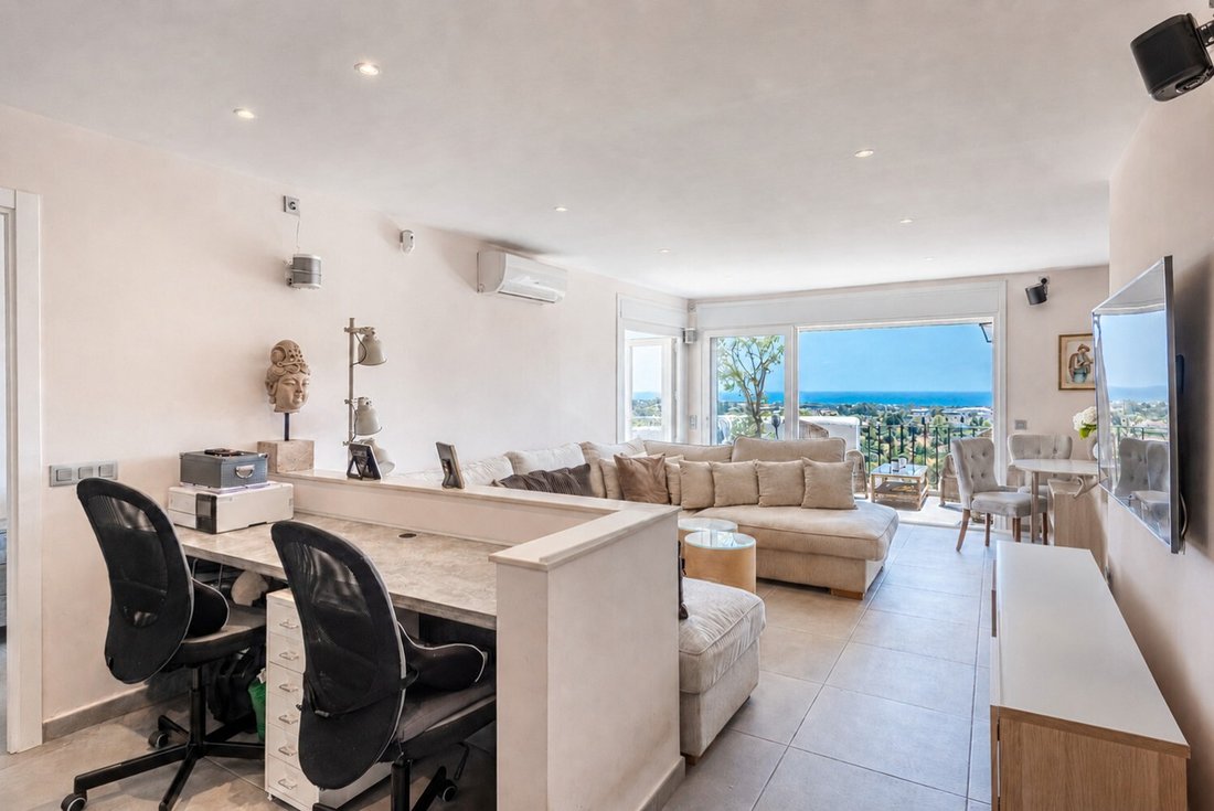 Penthouse in Benahavis, Andalusia, Spain 5 - 19035675