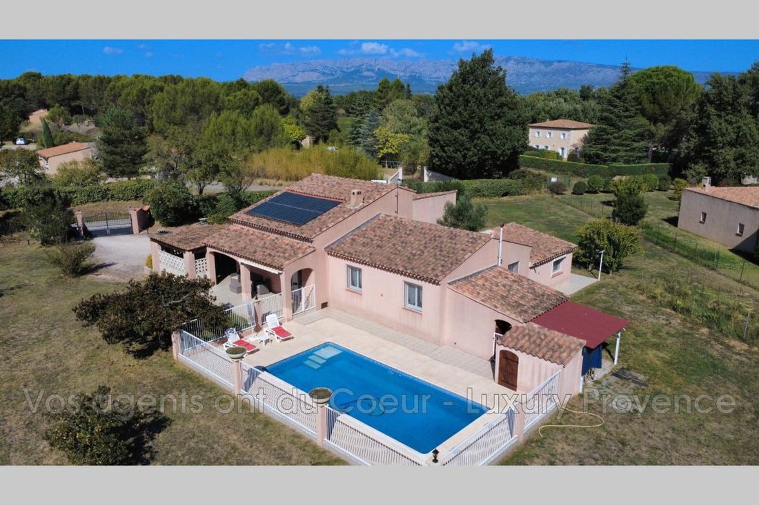 Maison à Trets, Provence-Alpes-Côte d'Azur, France 1 - 19035791