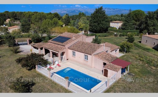 Casa en Trets, Provenza-Alpes-Costa Azul, Francia 1