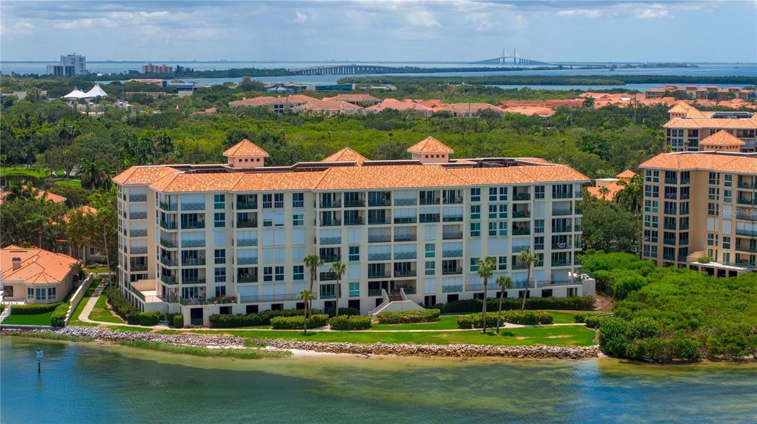 Condo in St. Petersburg, Florida, United States 2 - 19036133