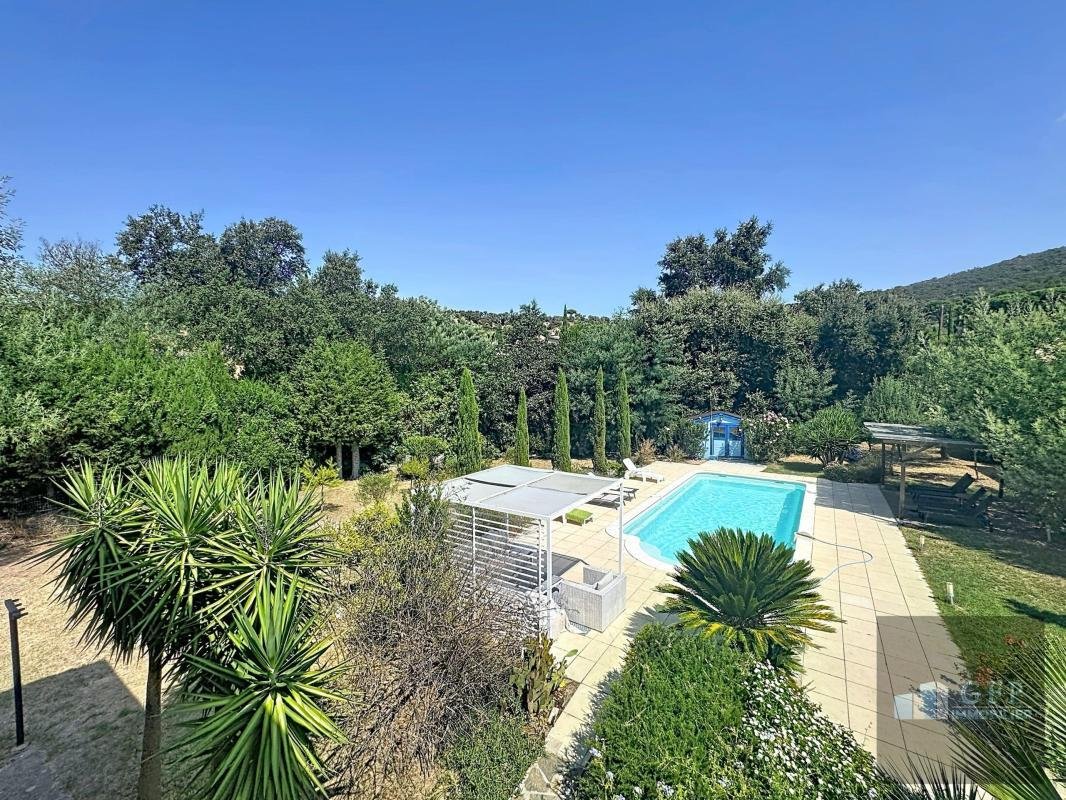 Villa in Nord Est, Bormes-les-Mimosas, France 1 - 19035795