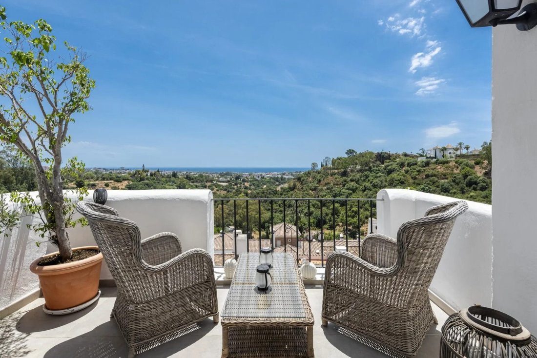 Penthouse in Benahavis, Andalusia, Spain 1 - 19035675