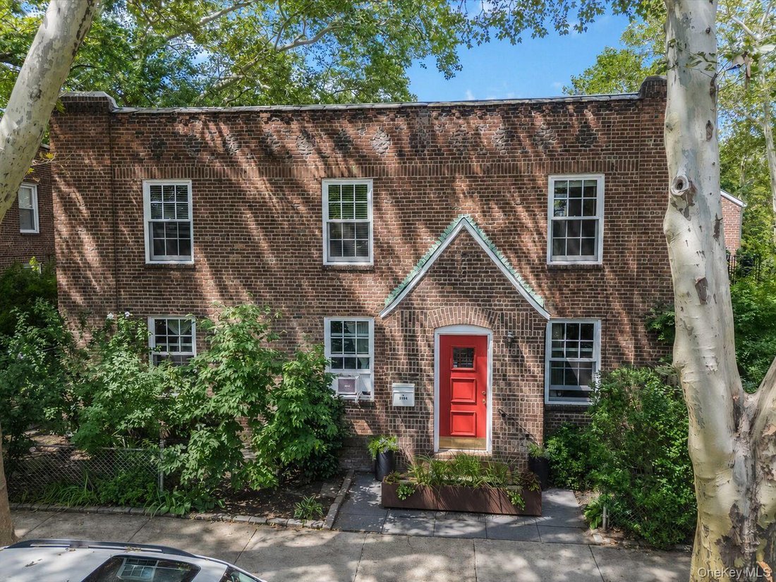 House in New York, New York, United States 2 - 19035645