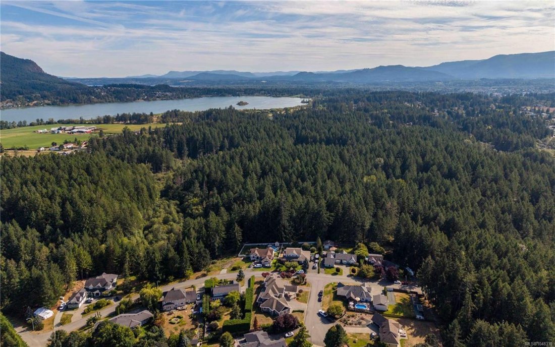 House in Duncan, British Columbia, Canada 3 - 19035755
