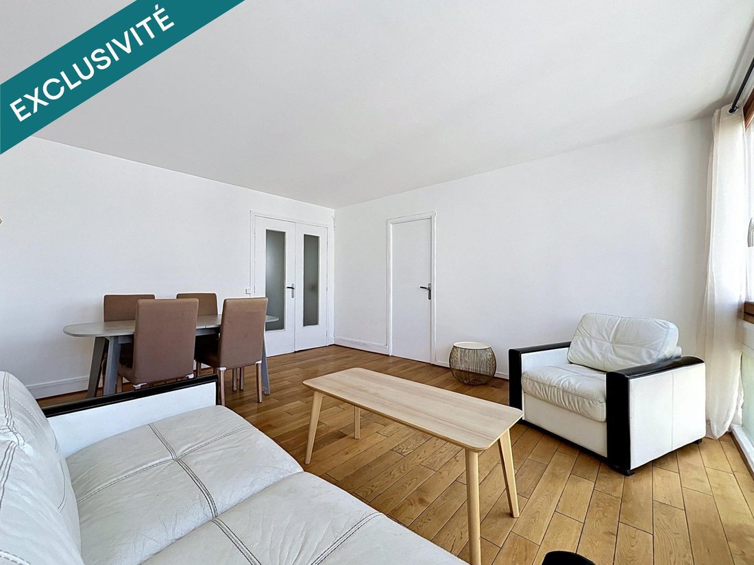 Apartment in Buttes Chaumont, Paris 19e Arrondissement, Paris 5 - 19036265