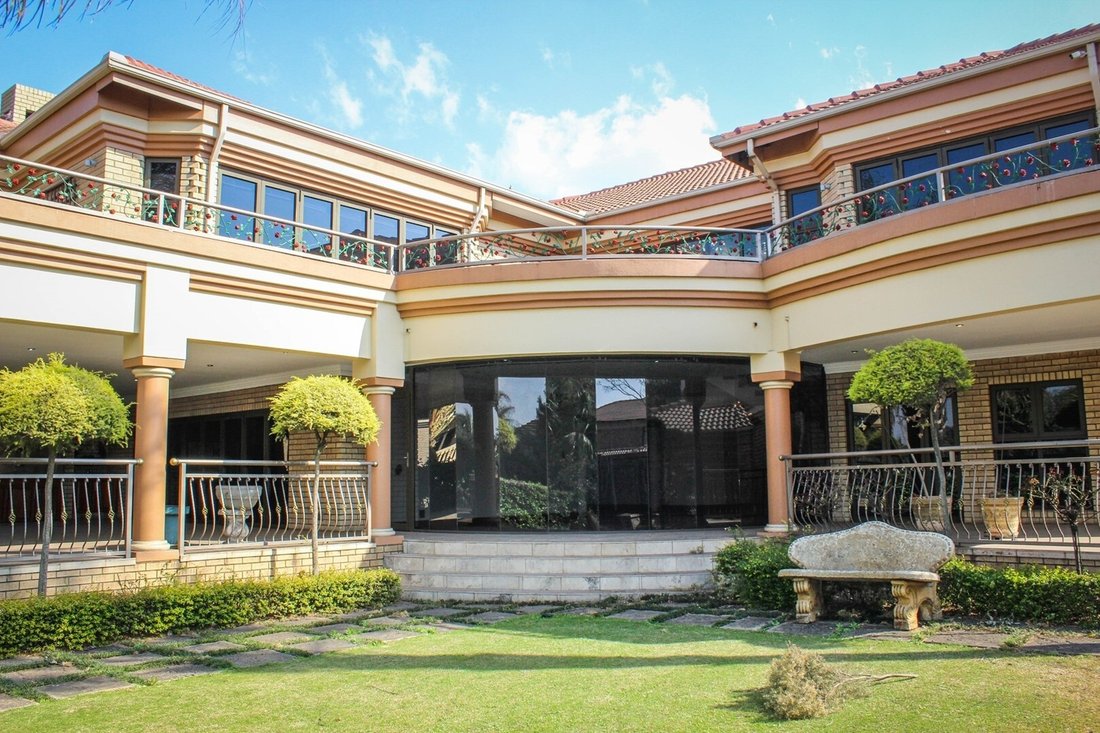 House in Aerorand, Steve Tshwete Local Municipality, South Africa 2 - 19035758