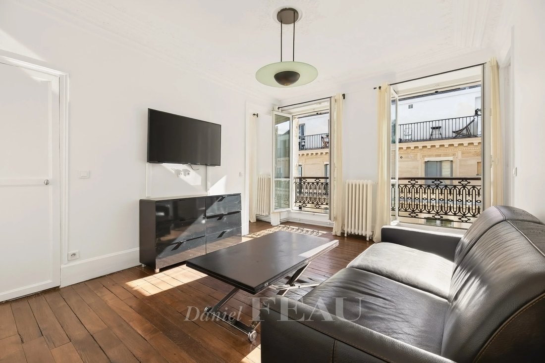 Apartment in Saint Gervais, Paris 4e Arrondissement, Paris 1 - 18080183