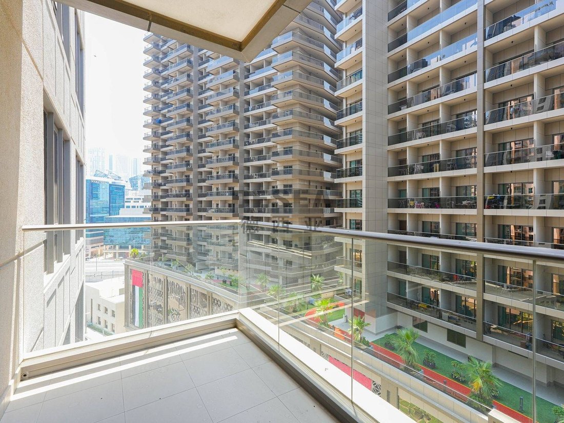 Apartment in Downtown Dubai, Dubai, United Arab Emirates 1 - 19035731