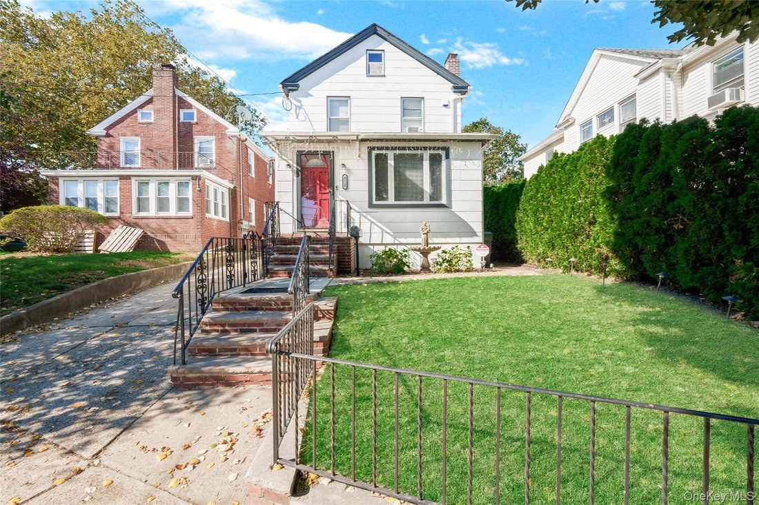 House in New York, New York, United States 1 - 19035626