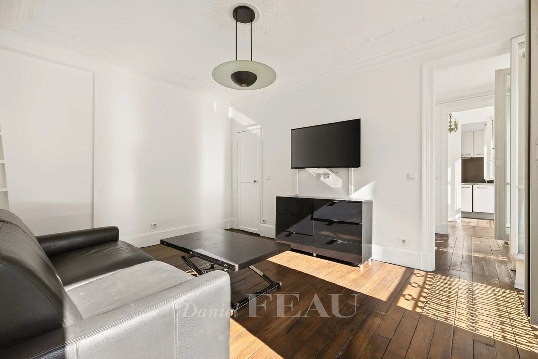 Apartment in Saint Gervais, Paris 4e Arrondissement, Paris 5 - 18080183