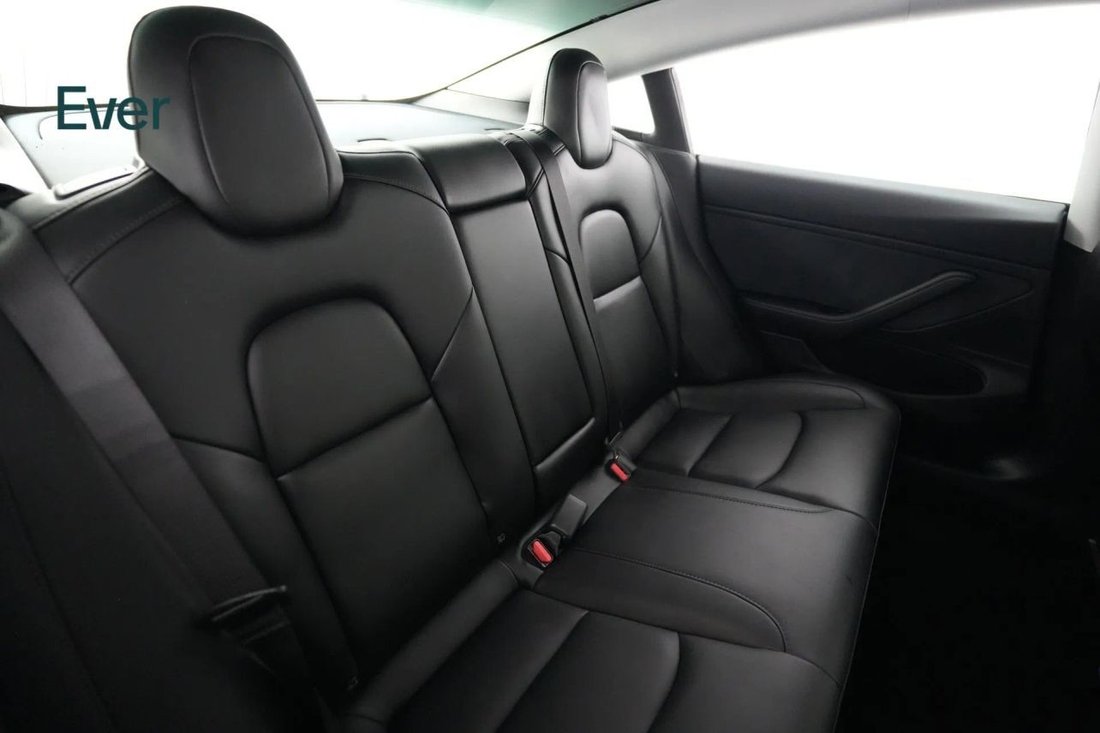 Sedan in San Francisco, CA, United States 5 - 19035983