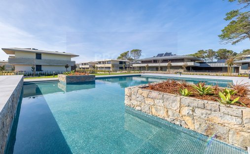 Apartment in Carcavelos e Parede, Lisbon, Portugal 1
