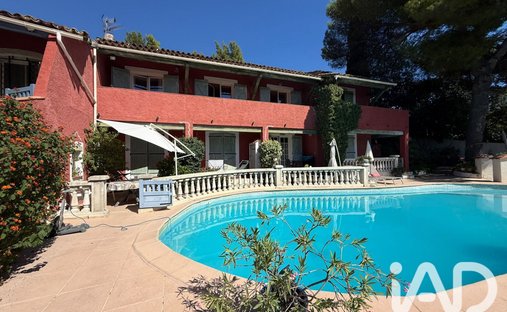 Maison à Nord Est, Bormes-les-Mimosas, France 1