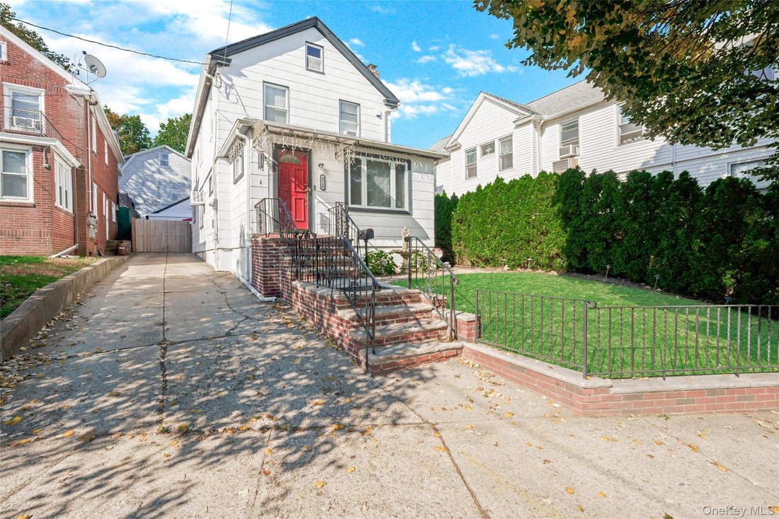 House in New York, New York, United States 2 - 19035626