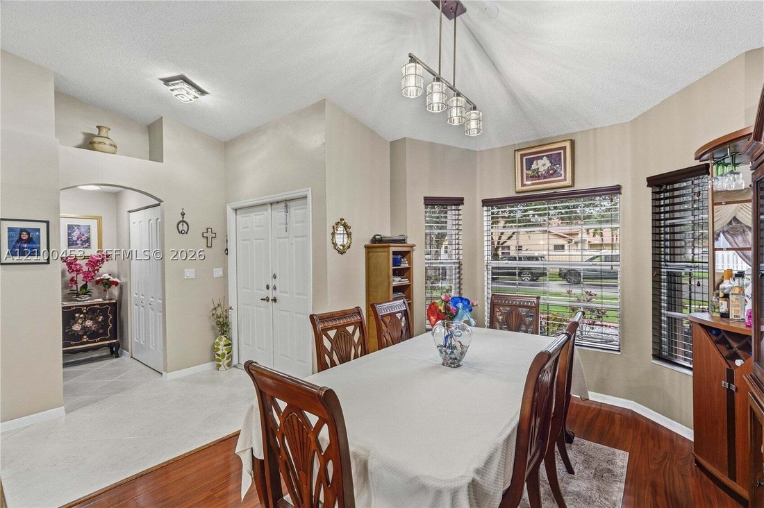 House in Plantation, Florida, United States 4 - 19035699