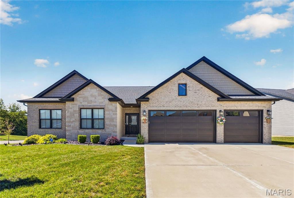 House in Maryville, Illinois, United States 3 - 19035632