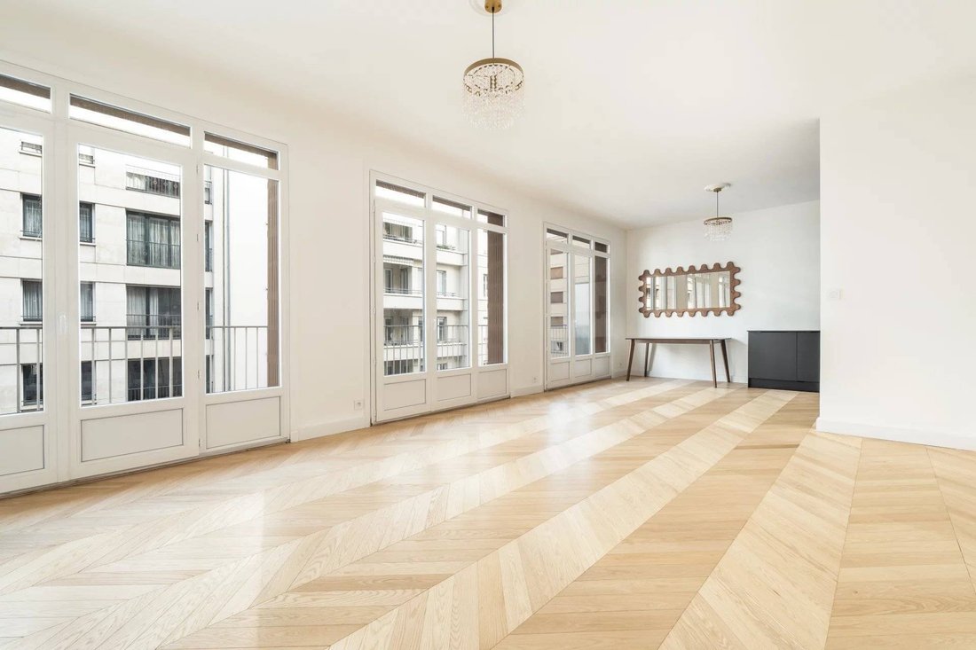 Apartment in Saint Vincent, Lyon 1er Arrondissement, Lyon 2 - 19035686