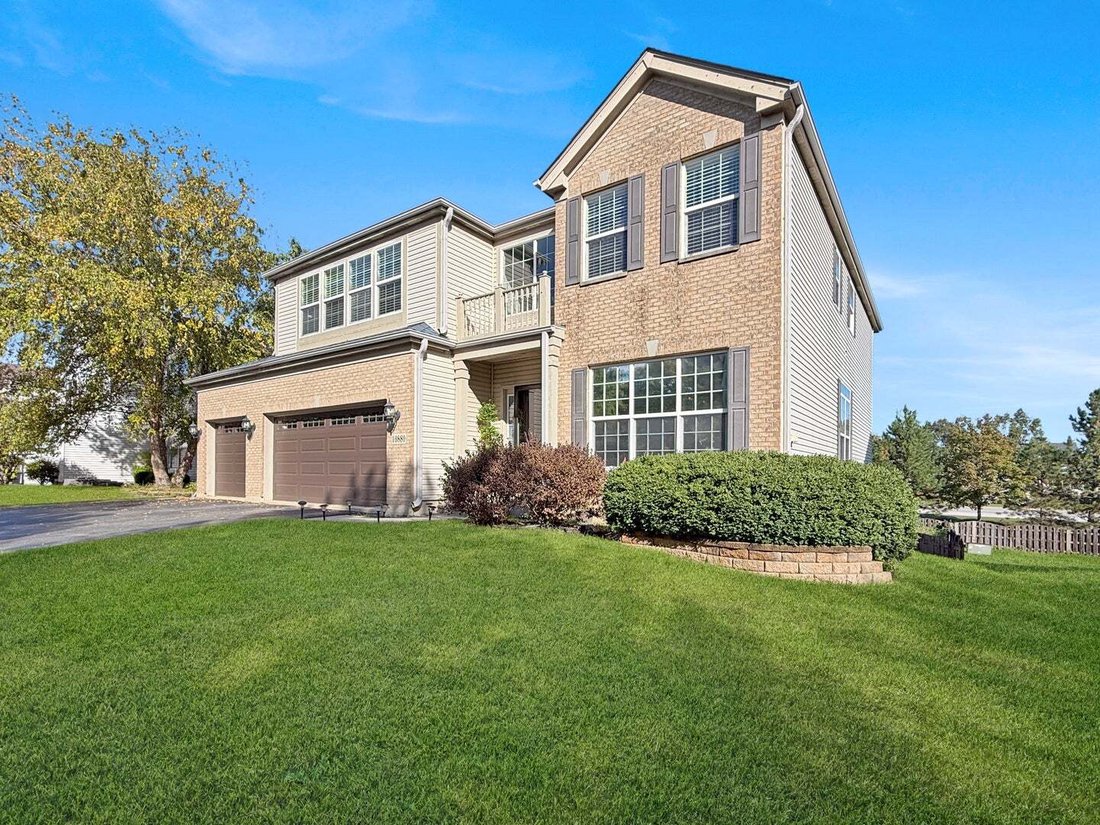 House in Huntley, Illinois, United States 1 - 19036081