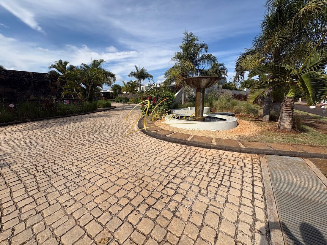 House in Pointe aux Piments, Pamplemousses District, Mauritius 3 - 19035812