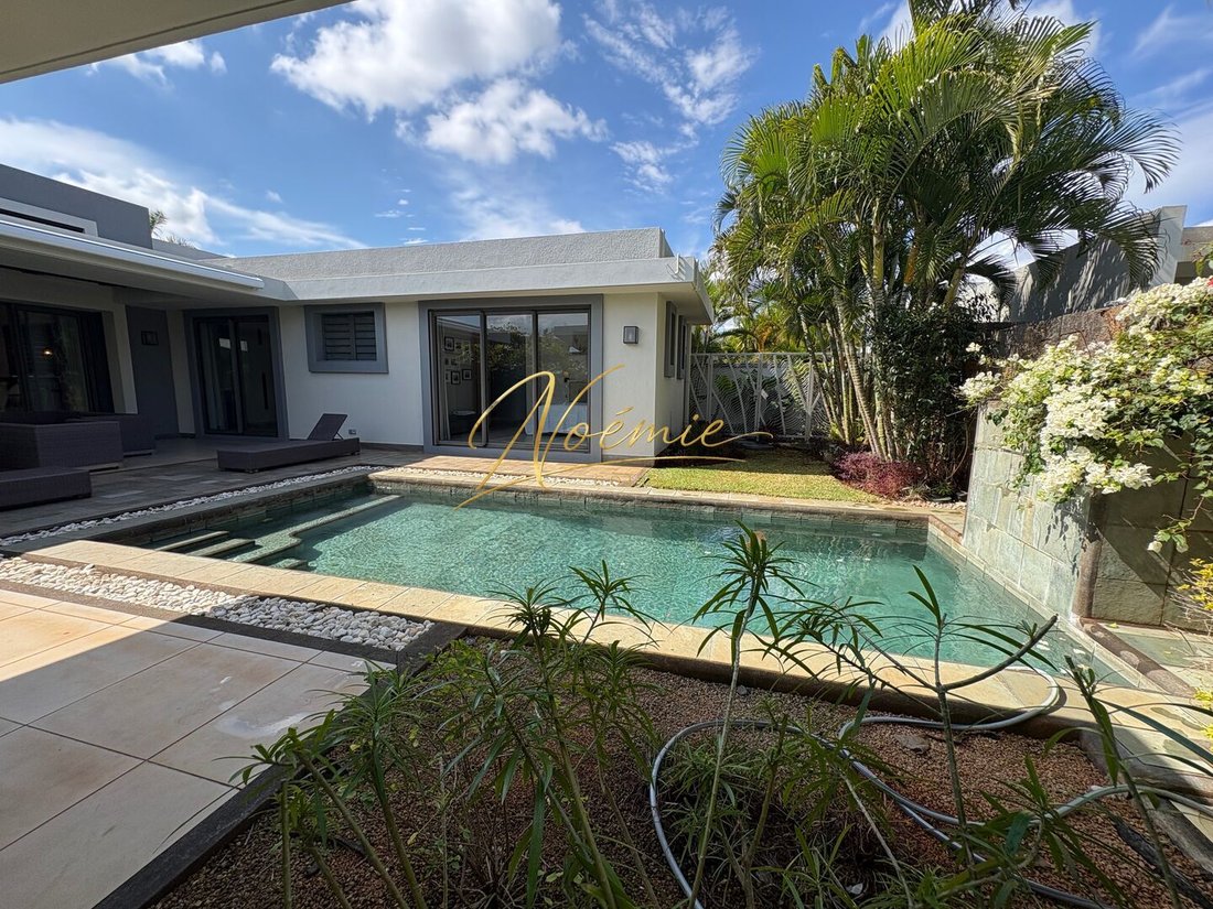 House in Pointe aux Piments, Pamplemousses District, Mauritius 2 - 19035812