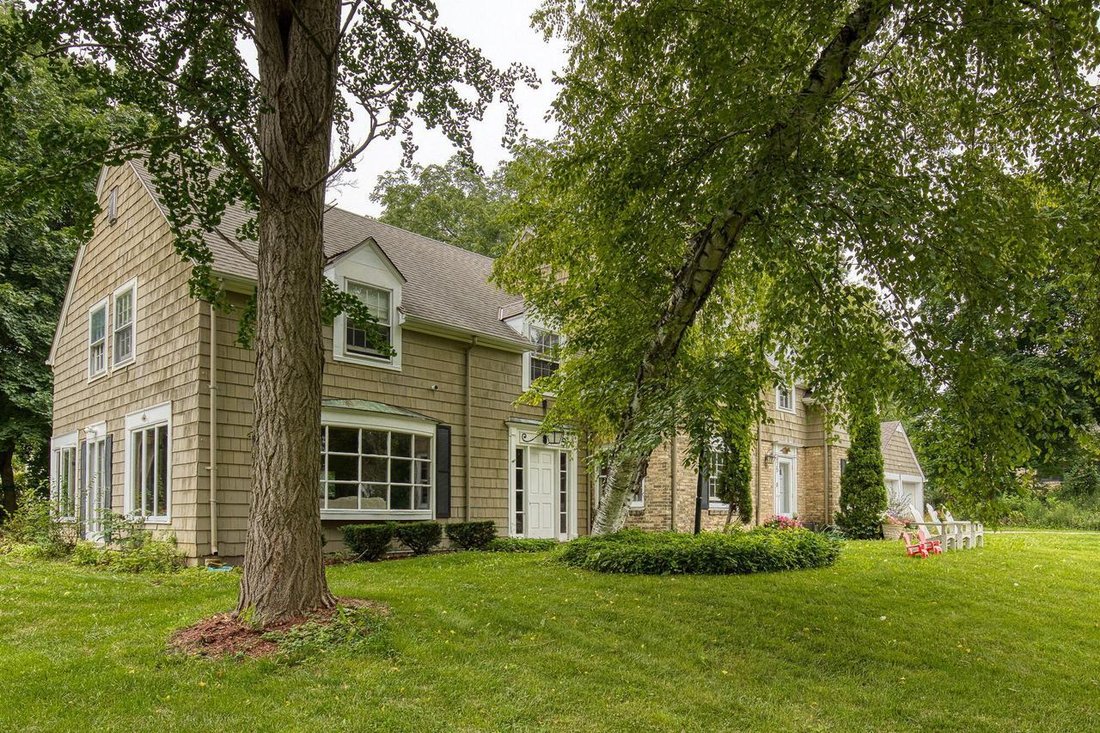 House in Elm Grove, Wisconsin, United States 2 - 19035421