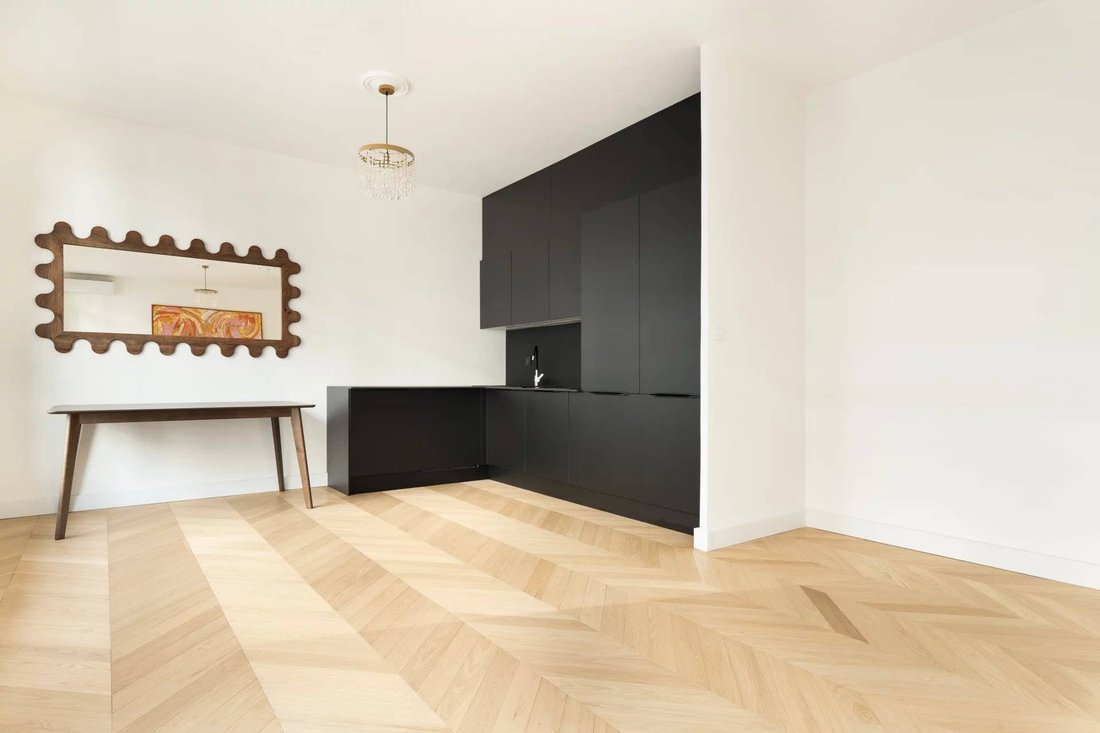 Apartment in Saint Vincent, Lyon 1er Arrondissement, Lyon 4 - 19035686