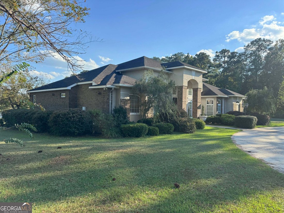 House in Dublin, Georgia, United States 3 - 19035968