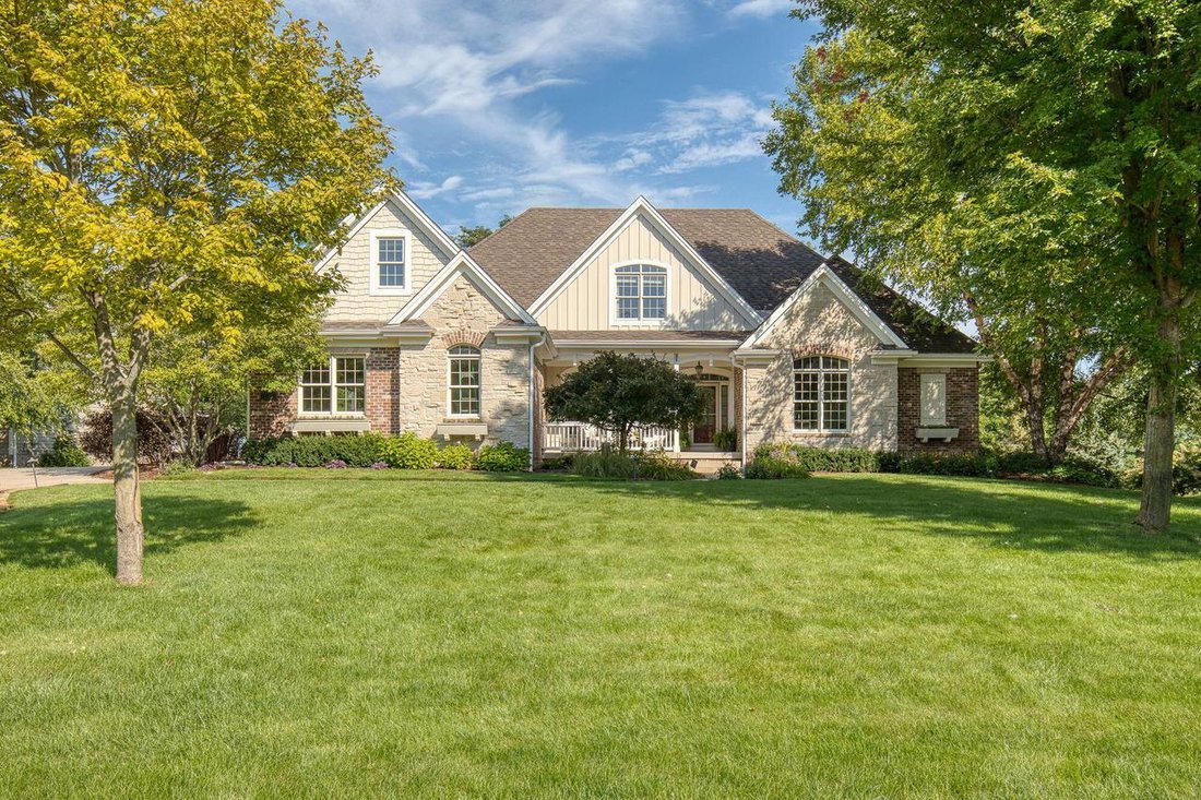 House in Delafield, Wisconsin, United States 1 - 19035407