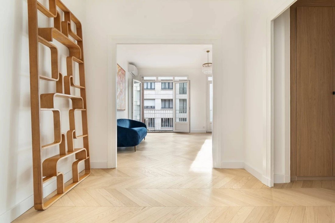 Apartment in Saint Vincent, Lyon 1er Arrondissement, Lyon 1 - 19035686