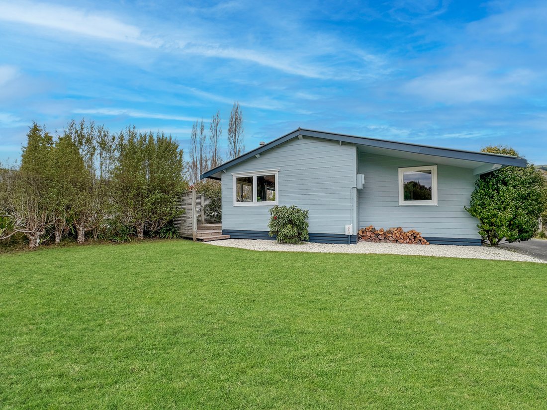 Kinloch, Waikato, New Zealand 1 - 19036350