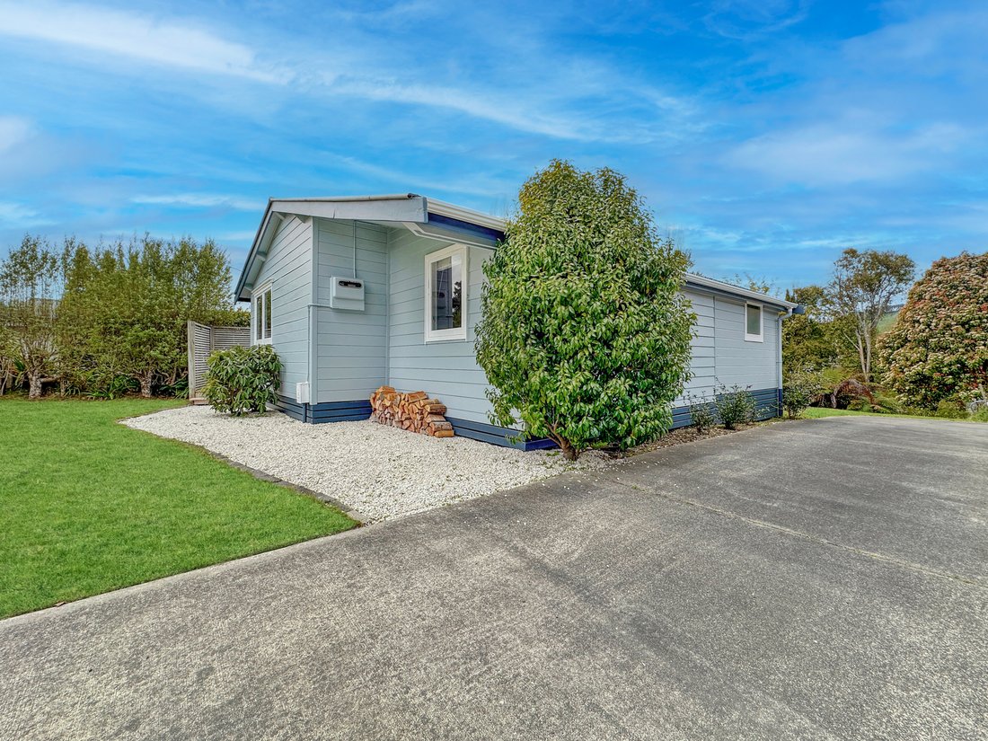 Kinloch, Waikato, New Zealand 4 - 19036350