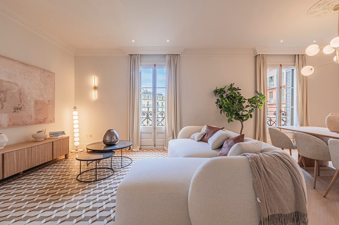 Wohnung in Eixample, Barcelona, Spanien 1 - 19036405