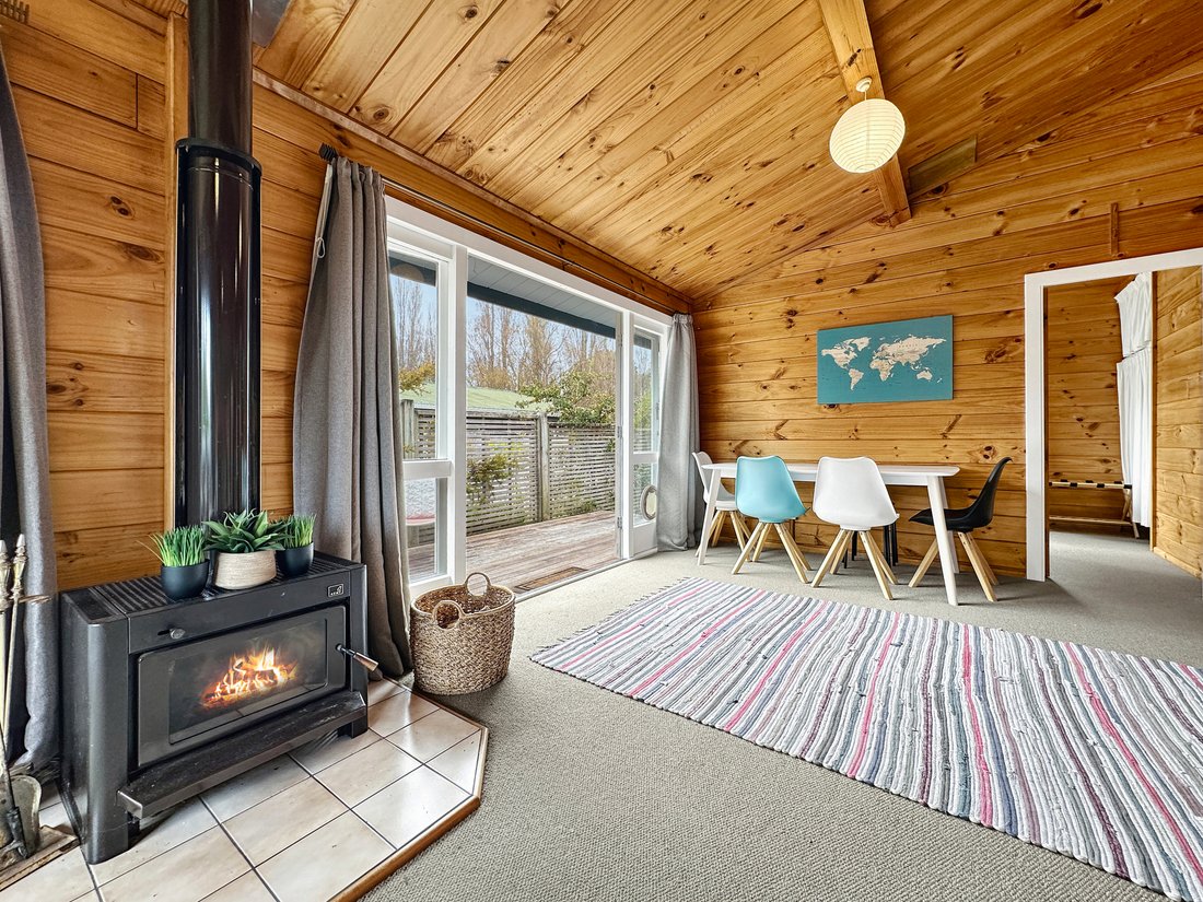 Kinloch, Waikato, New Zealand 3 - 19036350