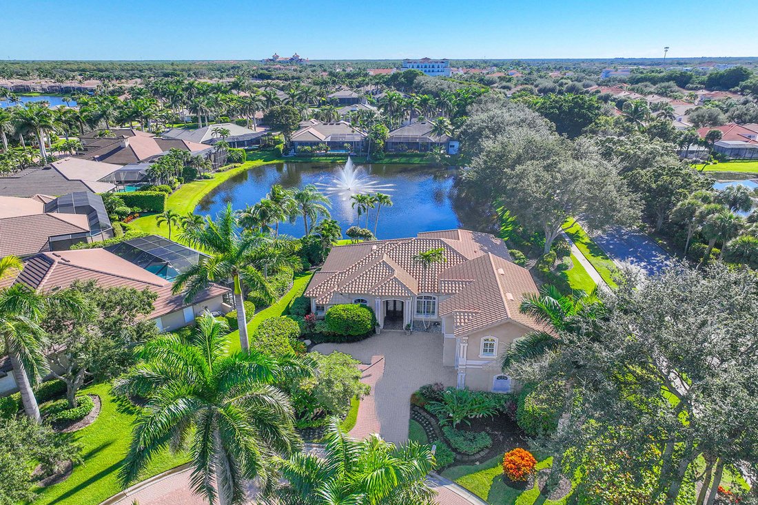 House in Naples, Florida, United States 5 - 19036429