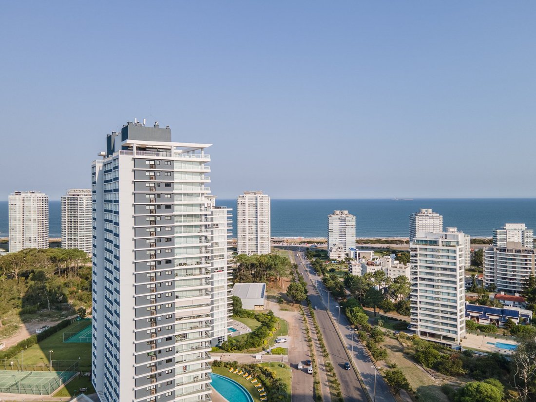 Apartment in Punta del Este, Maldonado Department, Uruguay 1 - 19036410
