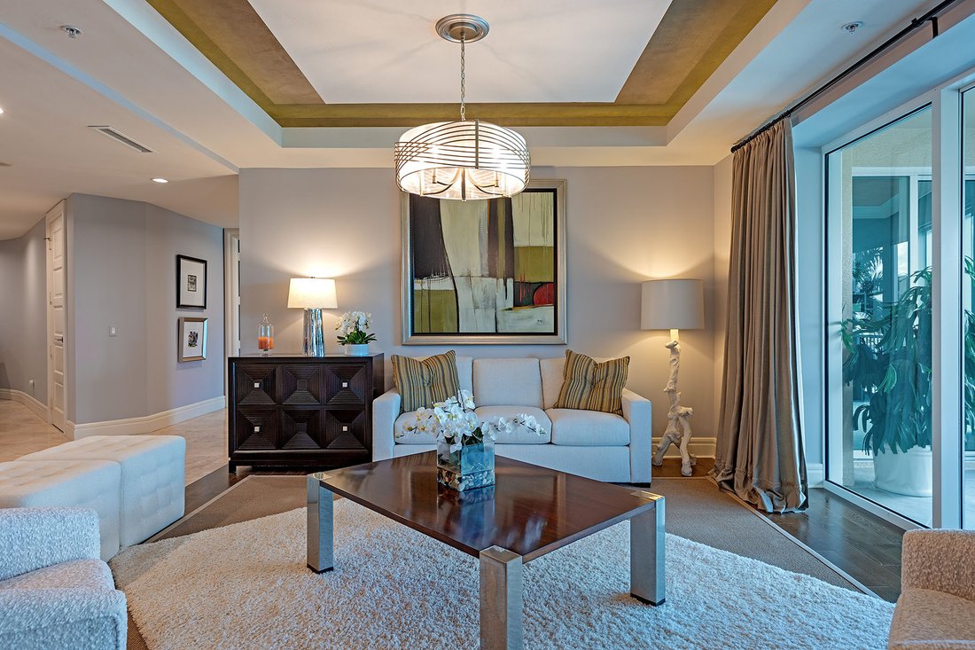 Condo in Naples, Florida, United States 2 - 19036415
