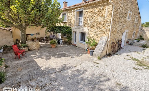Villa in Orange, Provence-Alpes-Côte d'Azur, Frankreich 1