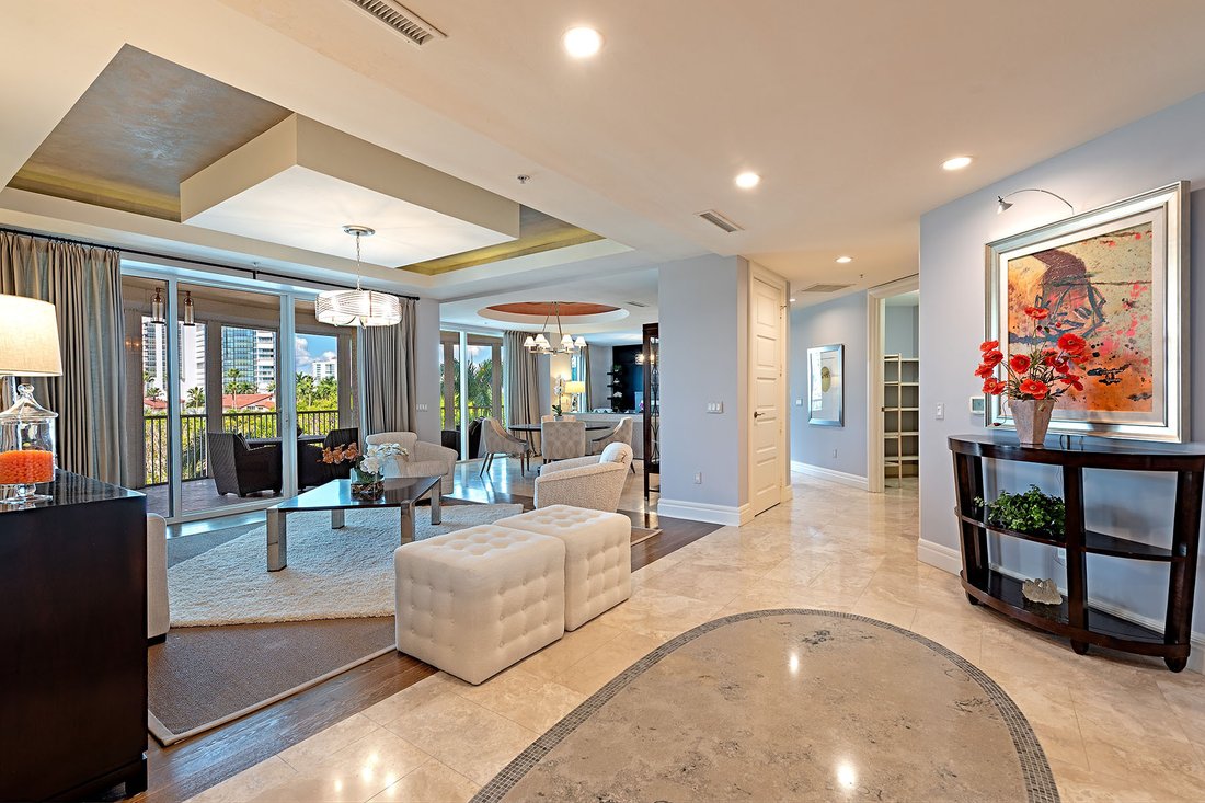 Condo in Naples, Florida, United States 3 - 19036415