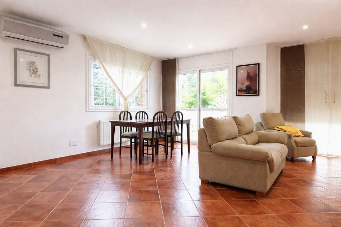 Maison à Marianao, Sant Boi de Llobregat, Espagne 2 - 17083877