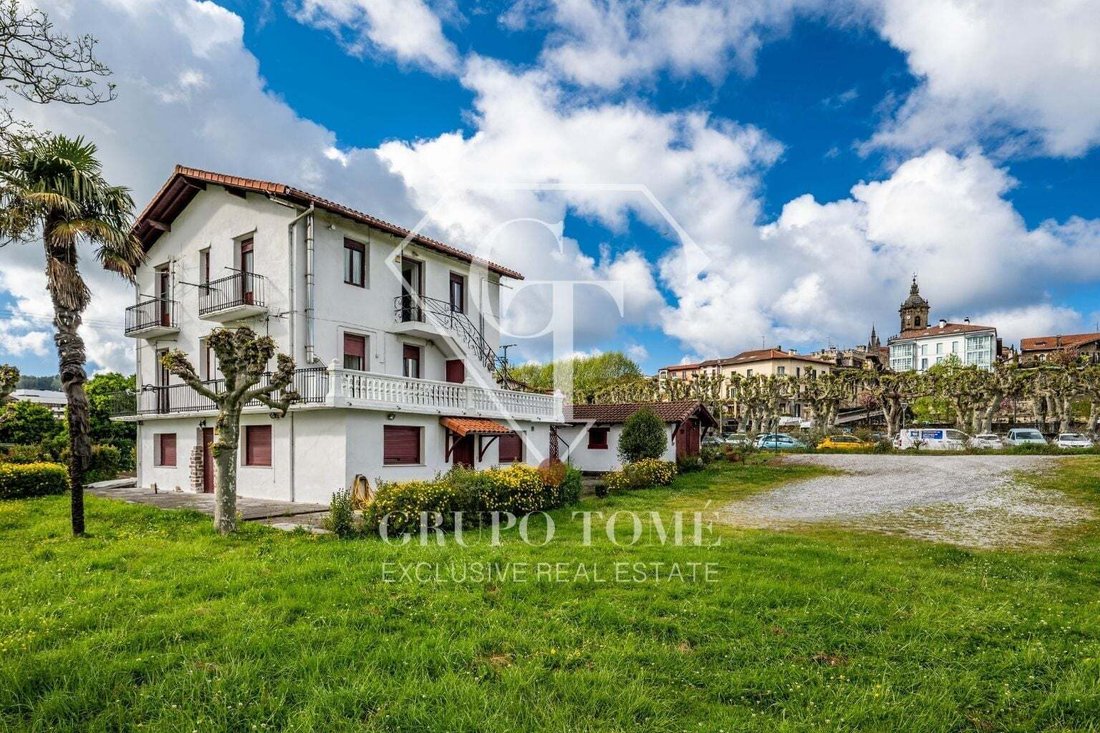 House in Hondarribia, Basque Country, Spain 2 - 19036617