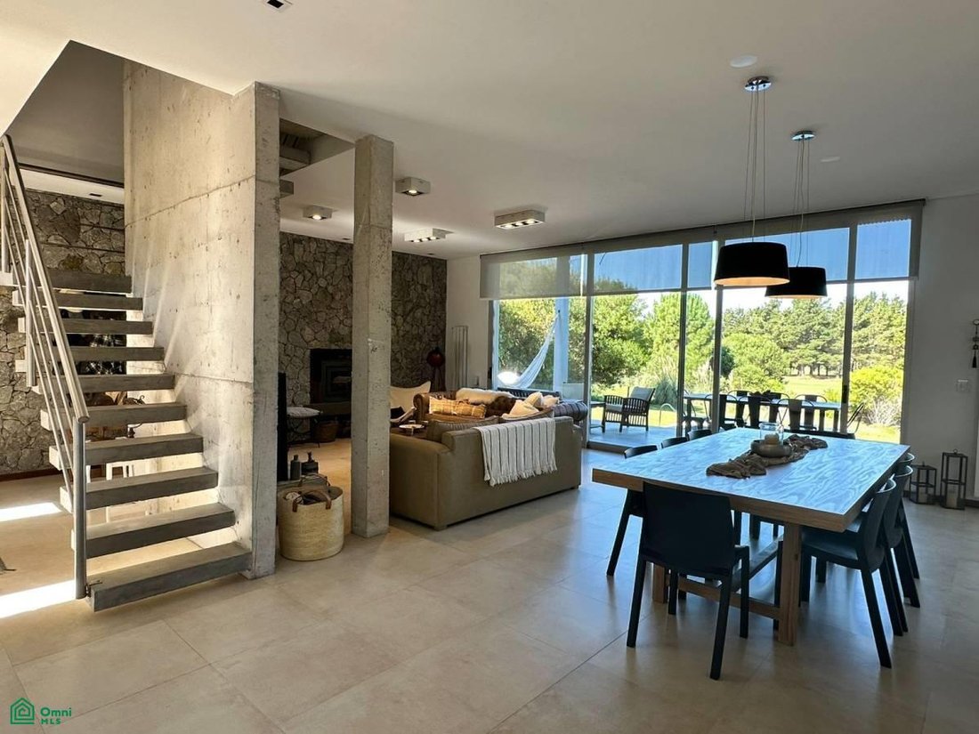 House in Pinamar, Buenos Aires Province, Argentina 3 - 17360247