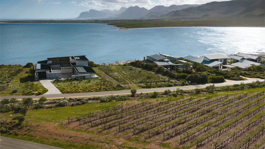 Land in Overstrand Local Municipality, Western Cape, South Africa 2 - 18851386